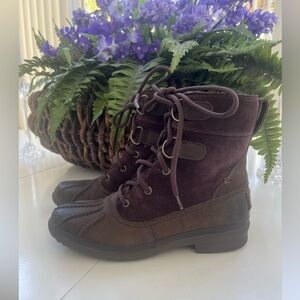 UGG Hapsburg WP Duck Boots Wmn 6 Brown Leather Suede Wool Lined lace up